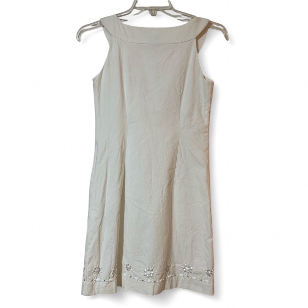 Ann Taylor LOFT White Sleeveless Sheath Dress - Beaded Floral Hem - Size 0 - Picture 6 of 8